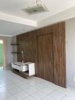 Sobrado Para Vender com 3 quartos 1 suítes no bairro Vila Ipase em Várzea Grande