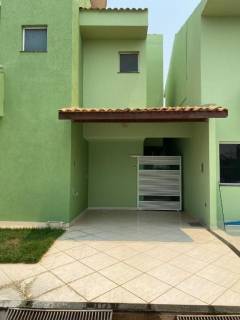 Sobrado Para Vender com 3 quartos 1 suítes no bairro Vila Ipase em Várzea Grande