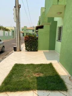 Sobrado Para Vender com 3 quartos 1 suítes no bairro Vila Ipase em Várzea Grande