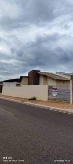 Casa Para Vender com 2 quartos 1 suíte no bairro Água Vermelha em Várzea Grande