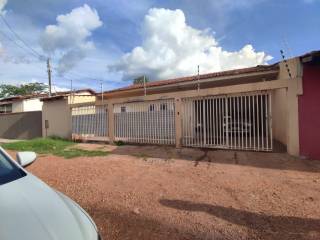 Casa no Centro de VG proximo a Avenida Couto Magalhães