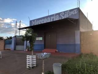 Casa com salão comercial