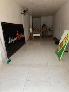 Predio Comercial em Avenida Movimentada