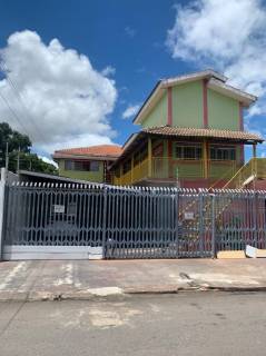 Prédio de 2 andares.