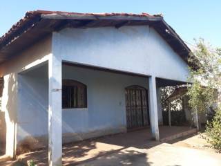 Casa linda com 3 quartos.