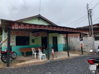 Terreno com duas casas