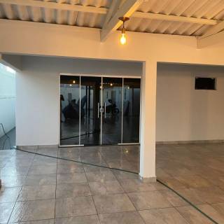 Bela casa com 3 quartos.