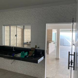 Bela casa com 3 quartos.