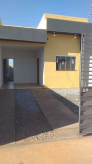 Casa linda com 3 quartos.