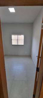 Ótima casa com 2 quartos.