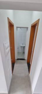 Ótima casa com 2 quartos.