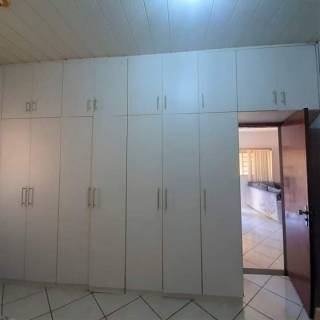 Ótima casa com 3 partes.