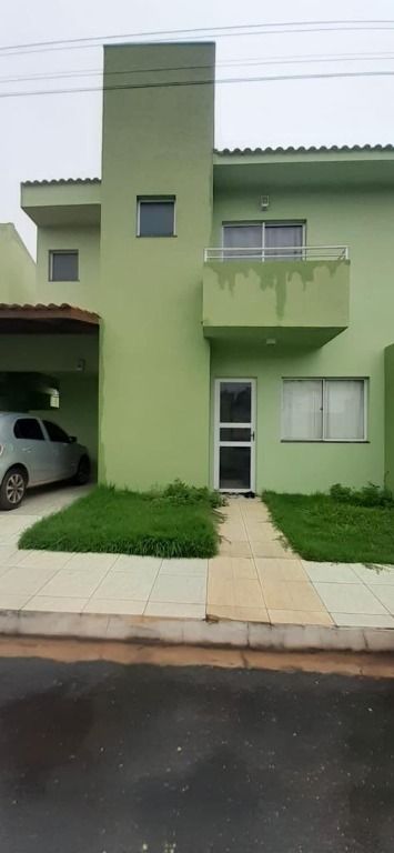 Belo sobrado com 3 quartos.