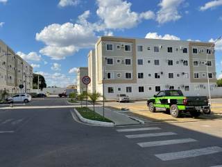 Belo apartamento com 2 quartos.