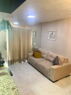 Belo apartamento com 3 suítes.