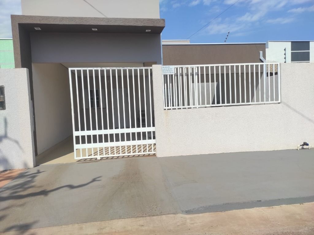 Ótima casa com 2 quartos.