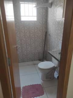 Ótima casa com 2 quartos.