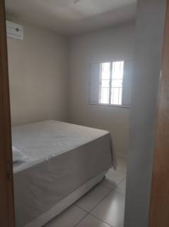 Ótima casa com 2 quartos.