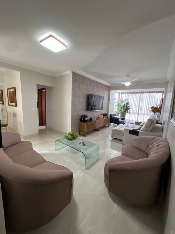 Belo apartamento com 3 quartos.