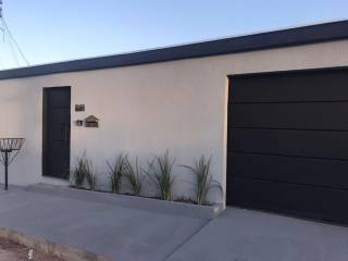 Bela casa com 2 quartos.