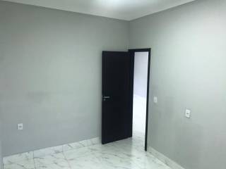 Bela casa com 2 quartos.