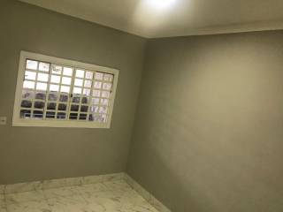 Bela casa com 2 quartos.