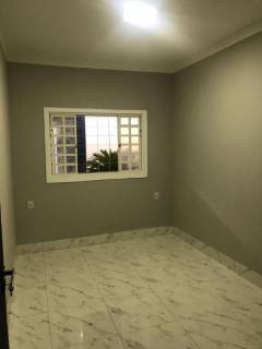 Bela casa com 2 quartos.