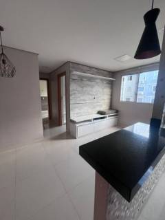 Ótimo apartamento com 2 quartos.