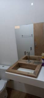 Bela casa com 3 quartos.