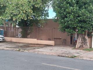 Kitnet com 1 quarto.