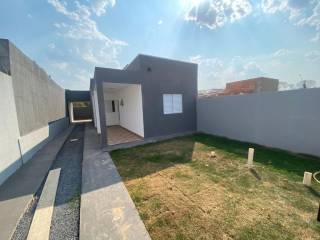 Casa com 3 quartos , Proximo a Avenida da FEB