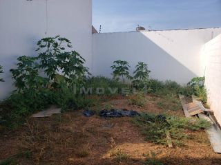 Ótima casa com 3 quartos.