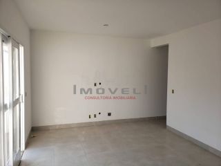 Ótima casa com 3 quartos.