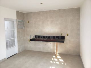 Ótima casa com 3 quartos.