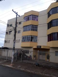 Ótimo apartamento com 3 quartos.