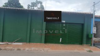 Ótima casa com 3 quartos proximo ao Comper da Alzira