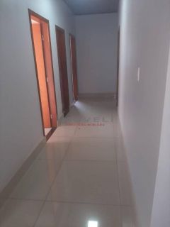 Ótima casa com 3 quartos.