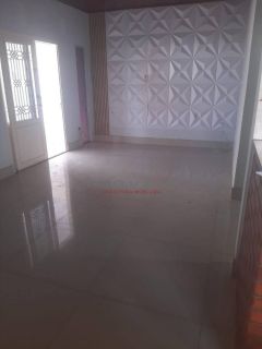 Ótima casa com 3 quartos.