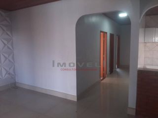 Ótima casa com 3 quartos.