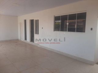 Ótima casa com 3 quartos.