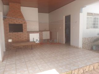 Ótima casa com 3 quartos.