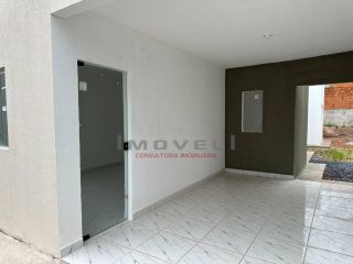 Bela casa com 3 quartos.