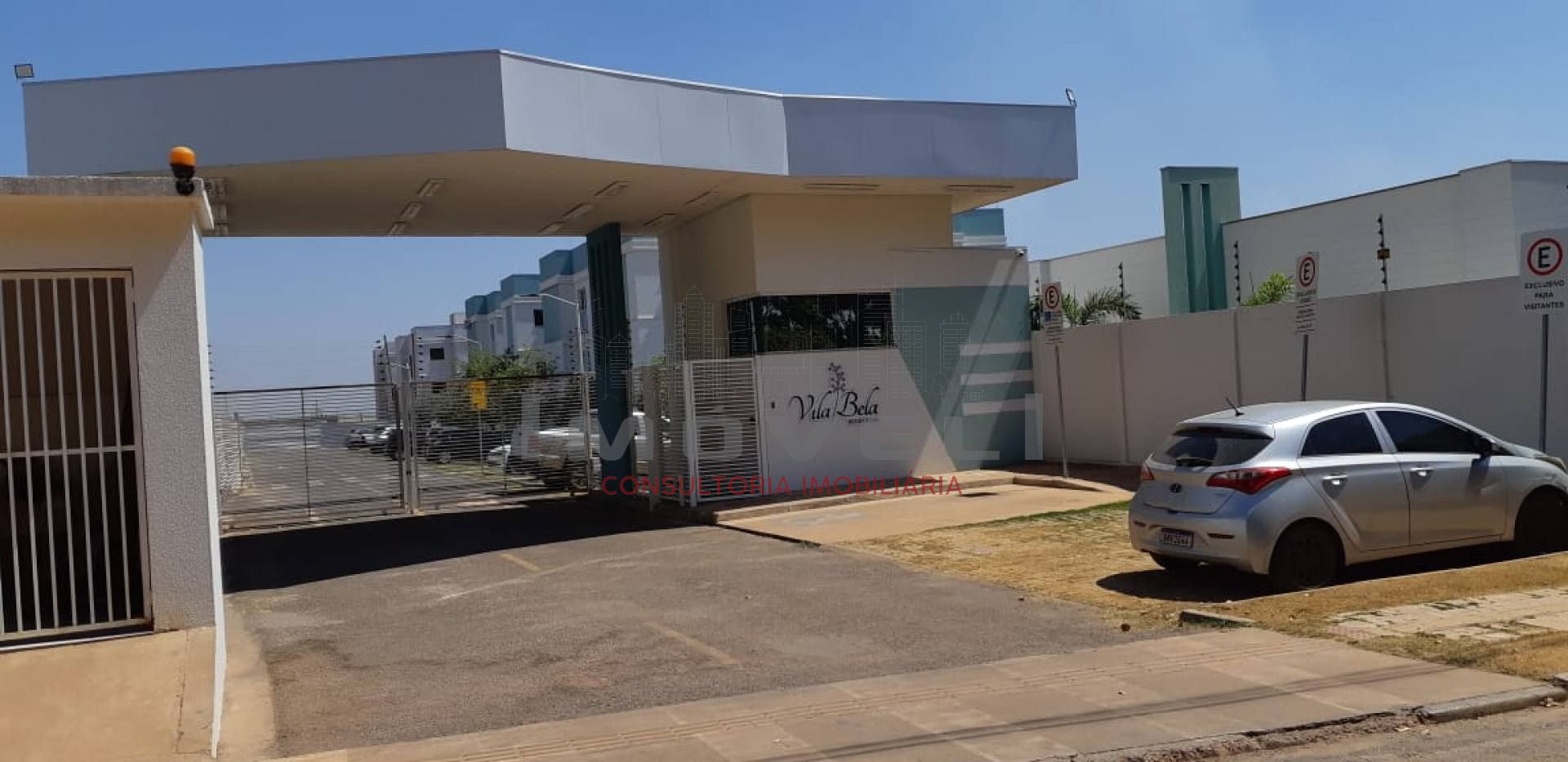 Belo apartamento com 2 quartos.