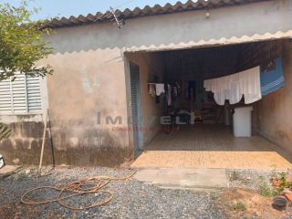 Ótima casa com 3 quartos.