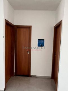 Casa com 2/4 sendo 1 suíte no Canelas