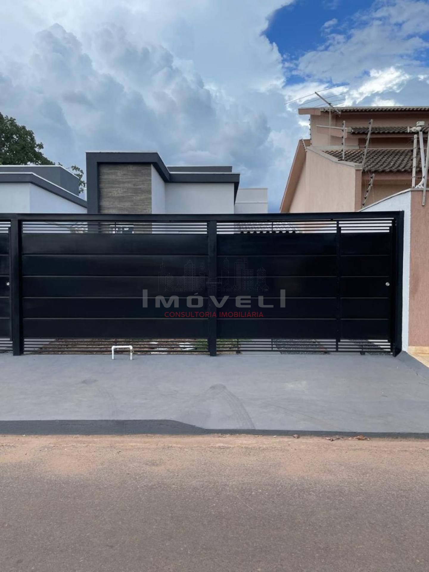 Casa com 3/4 sendo 1 suíte no bairro Marajoara