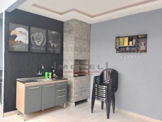 LINDA CASA COM PISCINA E CHURRASQUEIRA, COM 2 QUARTOS SENDO 1 SUITE,SALA,COZINHA E AREA DE SERVIÇO COBERTA