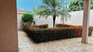 Casa com 3 Suítes, Piscina e Varanda Gourmet a Poucos Minutos do Centro de Várzea Grande