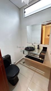 Casa com 3 Suítes, Piscina e Varanda Gourmet a Poucos Minutos do Centro de Várzea Grande