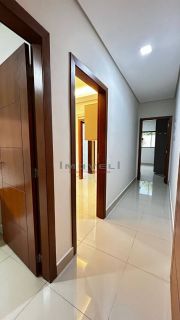 Casa com 3 Suítes, Piscina e Varanda Gourmet a Poucos Minutos do Centro de Várzea Grande